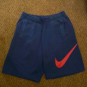 Mens Size Medium Nike Club Shorts